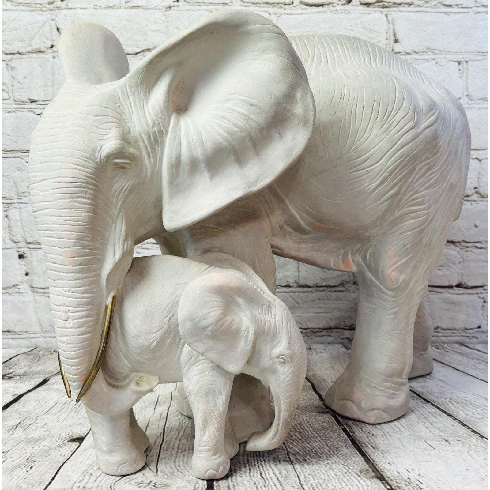 Vintage Anne Jo Elephant Sculpture: Mother and Baby, Handmade Decor (15" x 18")