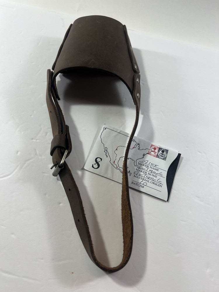 Full Grain Leather Riveted Dog Muzzle Hide And Drink Adjustable Strap Training