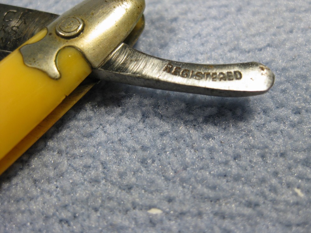 Vintage Bismarck German Solingen Straight Razor #607