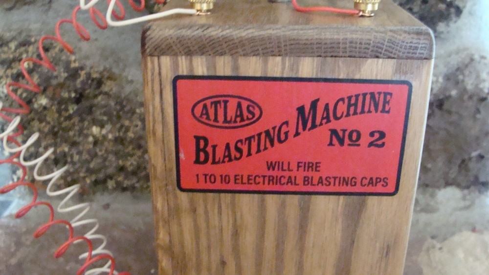 Dynamite Detonator Blasting Machine "Atlas No2" new