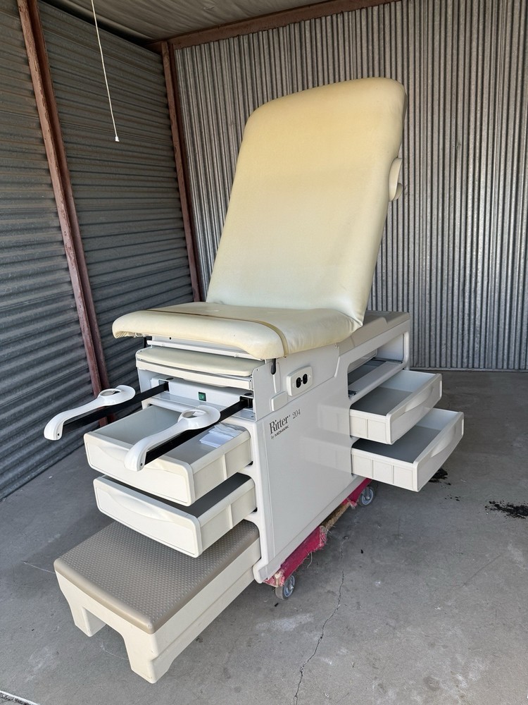 Midmark Ritter 204 Exam Table w/ Storage Drawers & Power Back – Patient Bed