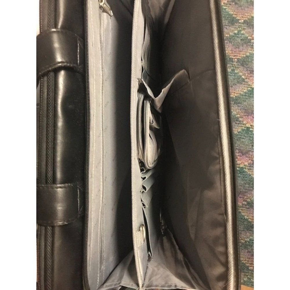 Solo extra-wide Computer brief case