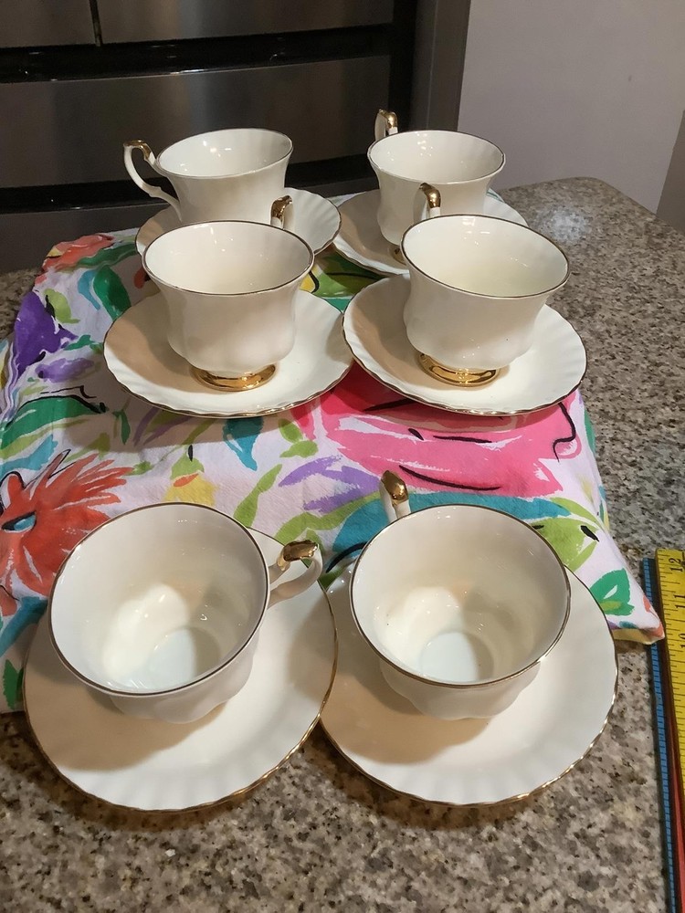Royal Albert Affinity Bone China Tea Cups and Saucers Set