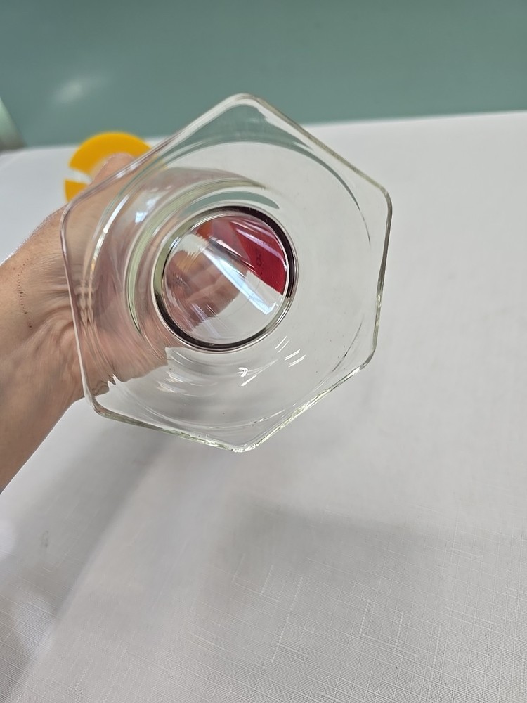 Pyrex 3042-500mL Red-Lined Cylinder Graduated with Spout Hexagonal Base