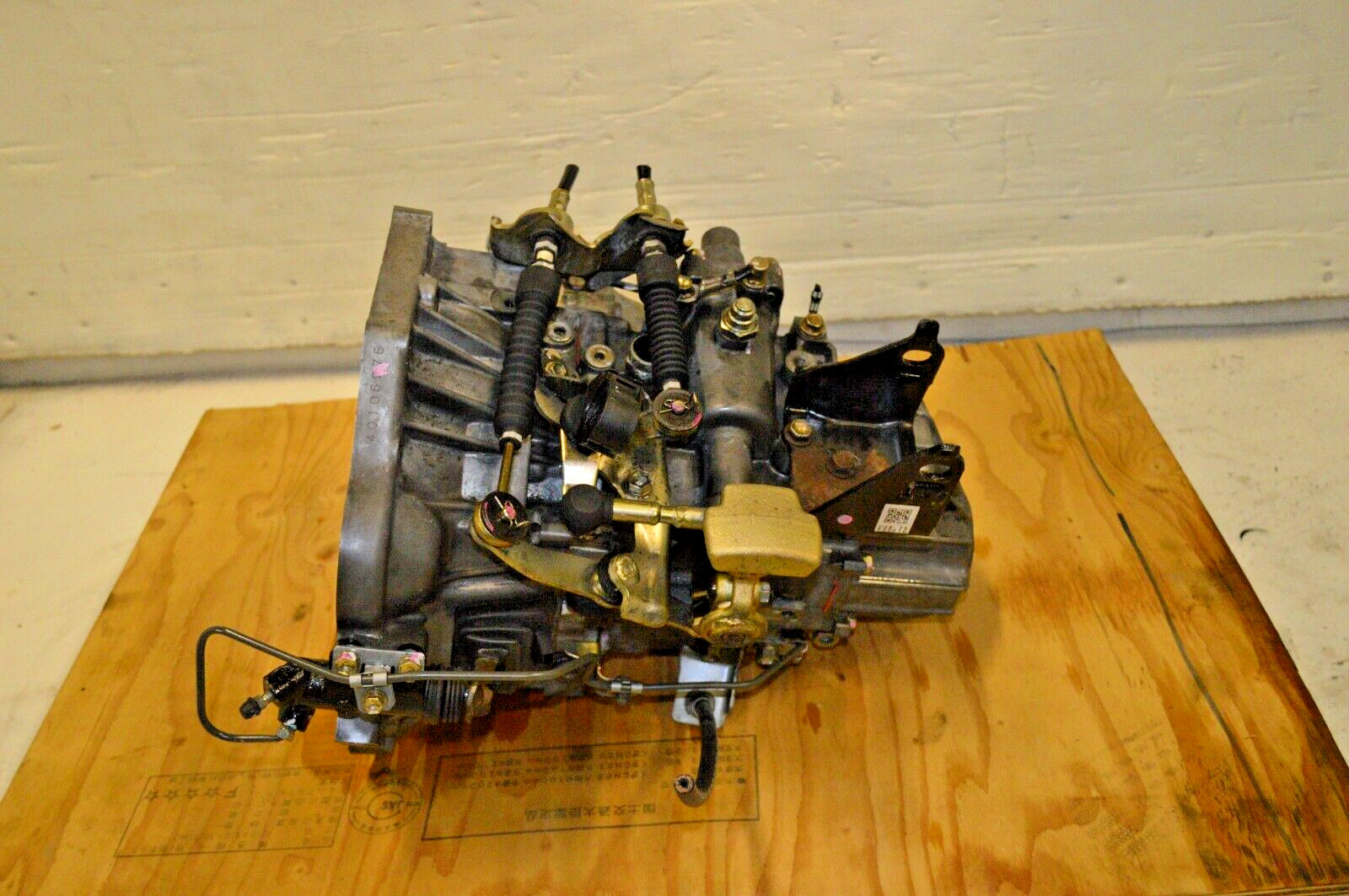 JDM 2000 2001 2002 2003 2004 2005 TOYOTA CELICA GTS 1.8L 2ZZ-GE 6SP MANUAL TRANS