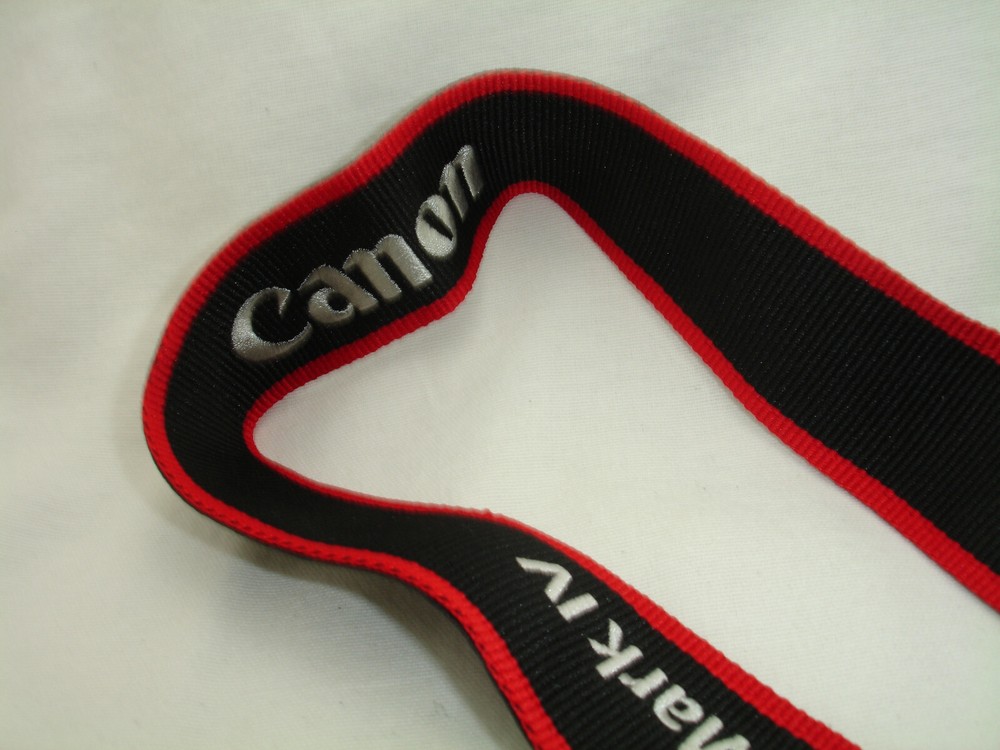 CANON EOS 5D Mark IV CAMERA NECK STRAP , Genuine / OEM