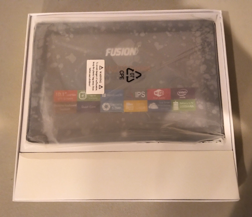 Fusion5 10.1" FWIN232 PRO Tablet PC