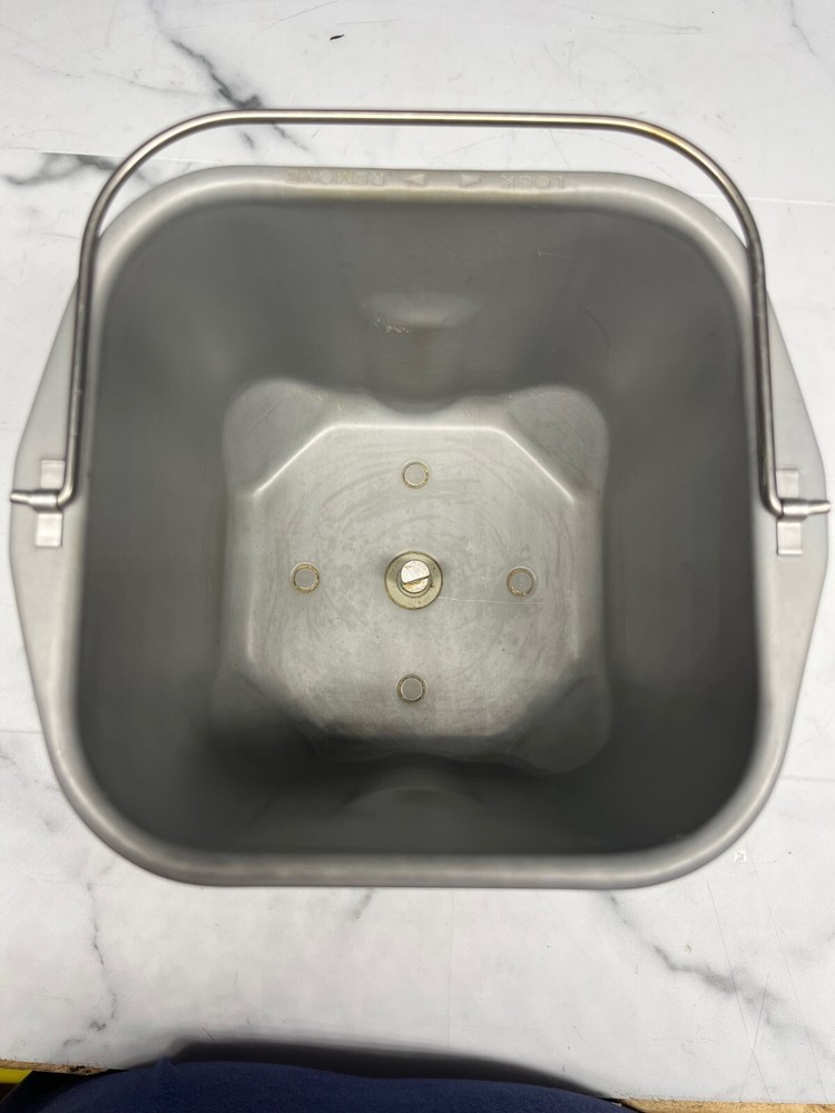 Breadman Countertop Bread Machine Pan For Model TR510 OEM Replacement Part EUC