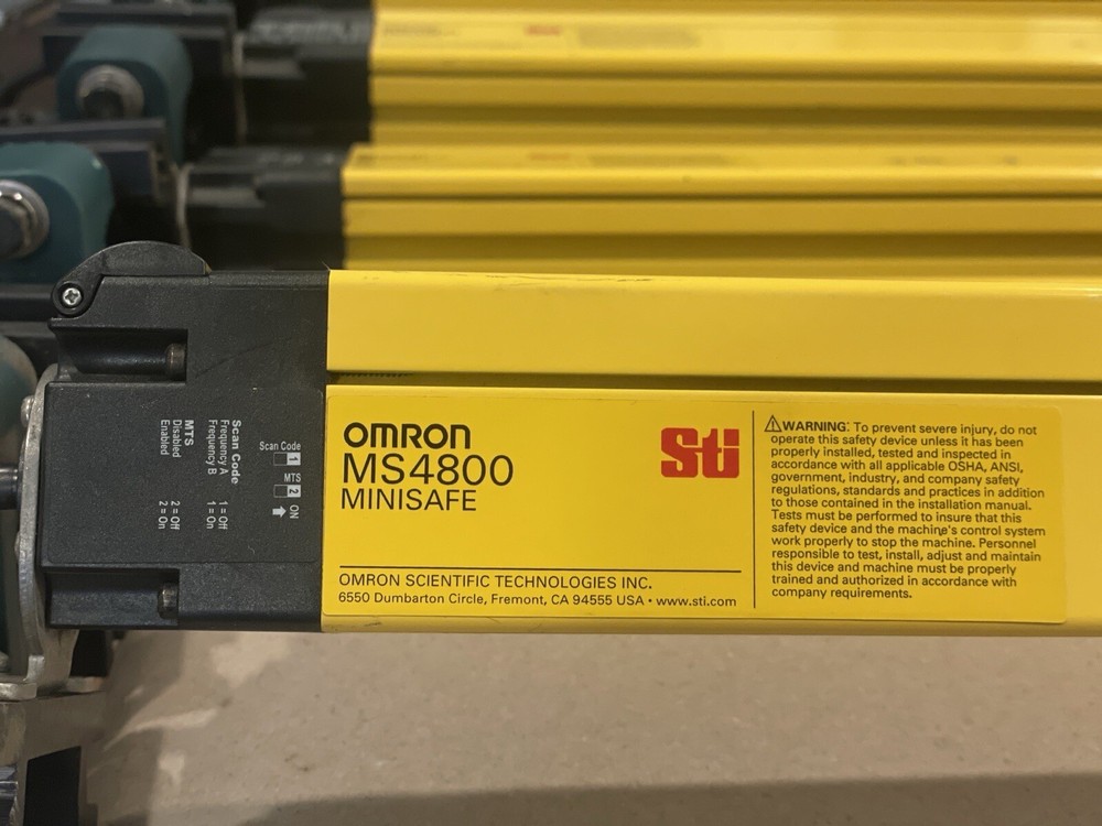 Omron MS4800 MINISAFE Light Curtain Receiver And Transmitter Set