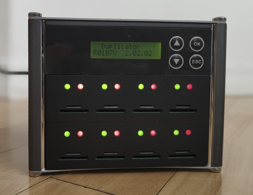 1-7 Target SD / MicroSD Duplicator