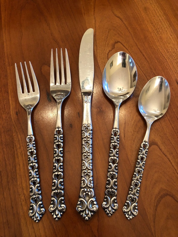 Oneida Northland OLD BAROQUE stainless Flatware Choice
