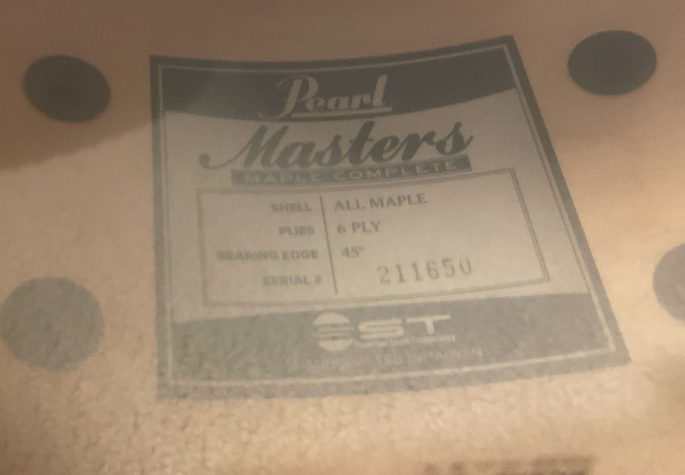 Pearl Masters Maple Complete 5.5x14 Snare Drum