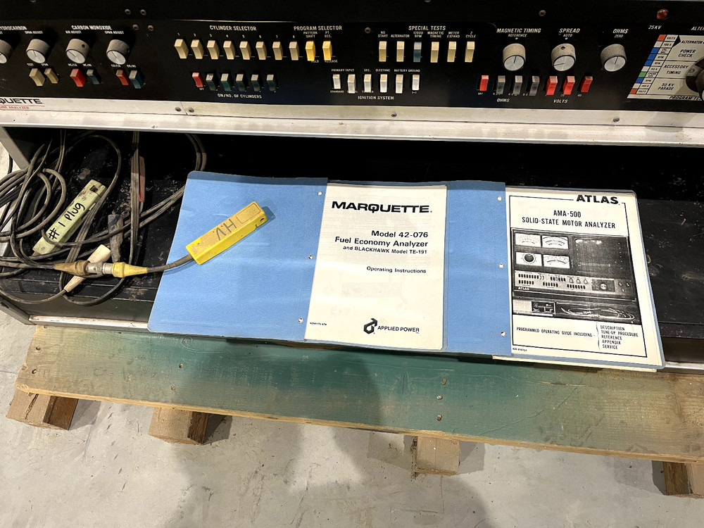 Marquette model 40-276 Engine Analyzer