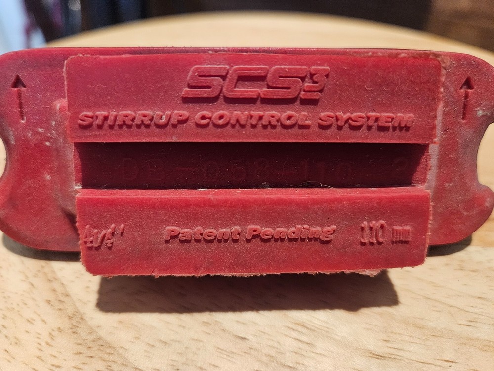 Mountain Horse stirrup control system pads