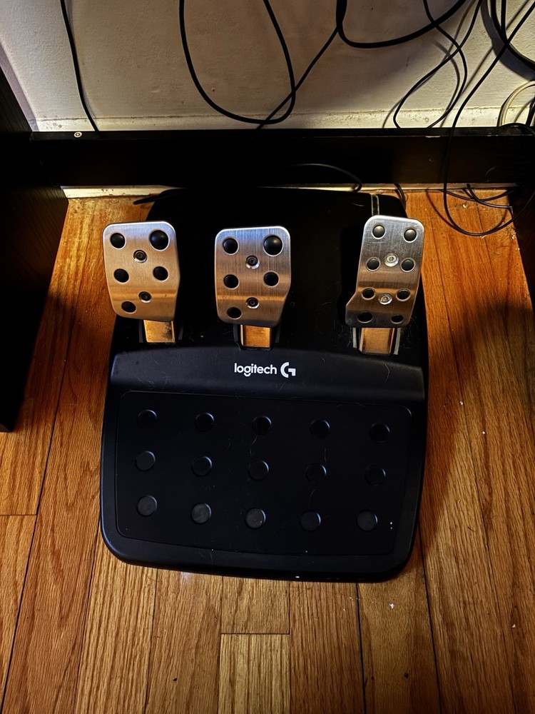 Logitech G29 Driving Force Steering Wheel, Shifter, Pedals USB Bundle for PS4/PC