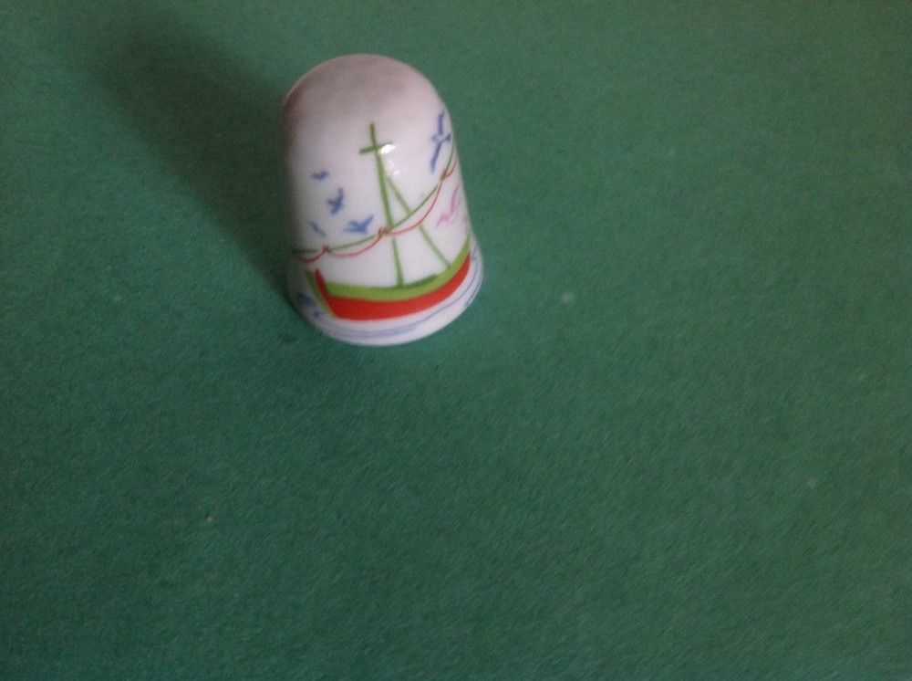 VINTAGE CHINA THIMBLE - MOJACAR SPAIN