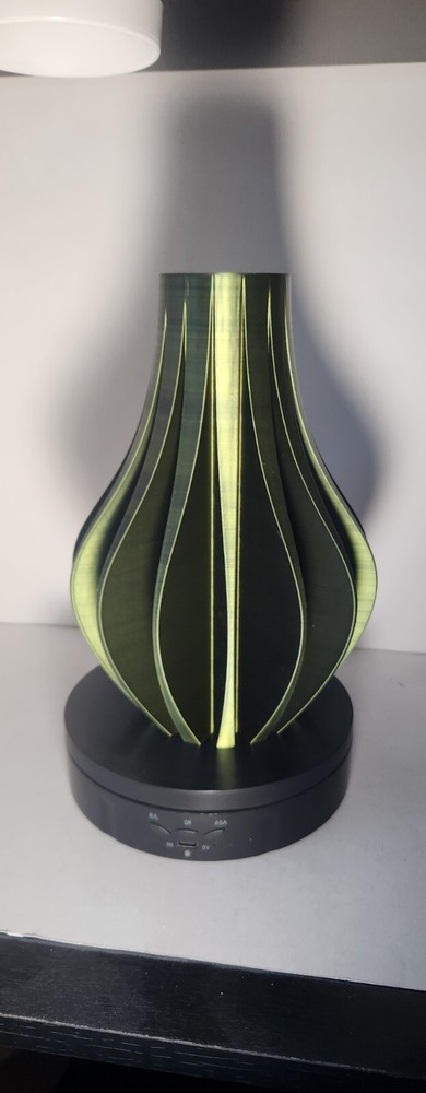 Zolara Vase
