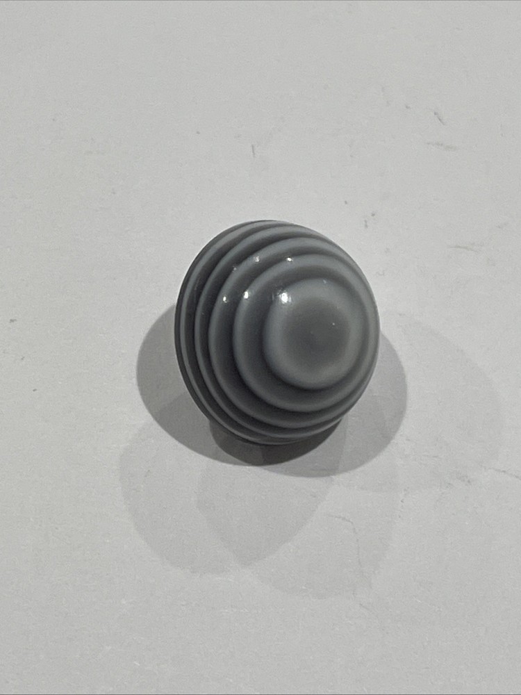 1 Vintage Quality Look Grey White Plastic Button 5/8”