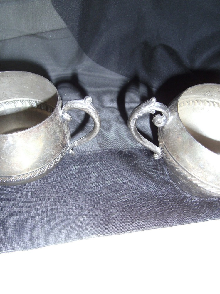 Silverplate creamers Scroll Design Sheridan? Beautiful Design Set of 2 different