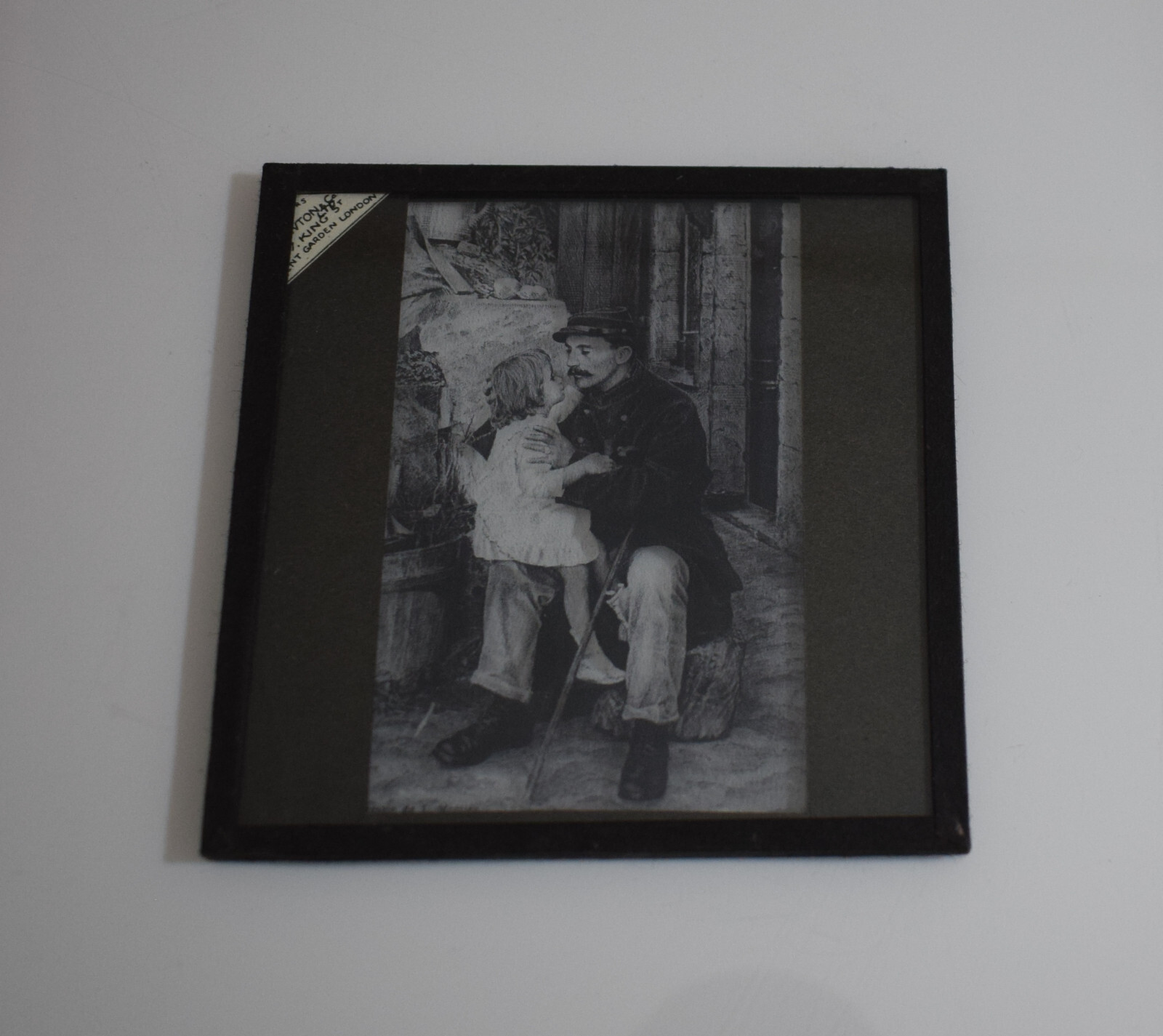 A FRENCH SOLIDER WITH HIS CHILD CIRCA WW1 Magic Lantern Slide