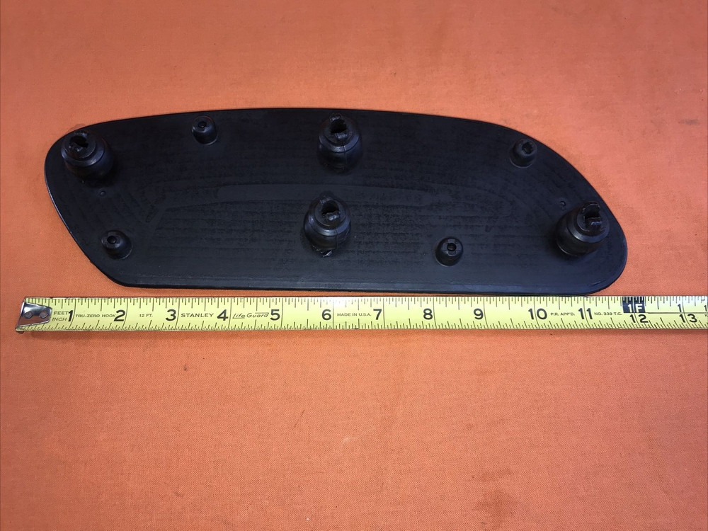 HARLEY-DAVIDSON GENUINE STREAMLINER FLOORBOARD RUBBER INSERT-RIGHT SIDE ONLY!