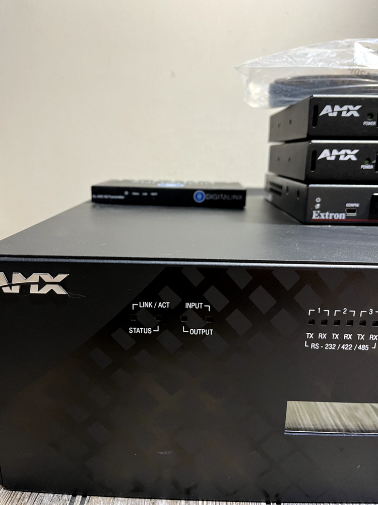 AMX Enova DVX-2110HD-SP Presentation Switcher - Bundle - Read - AS-IS
