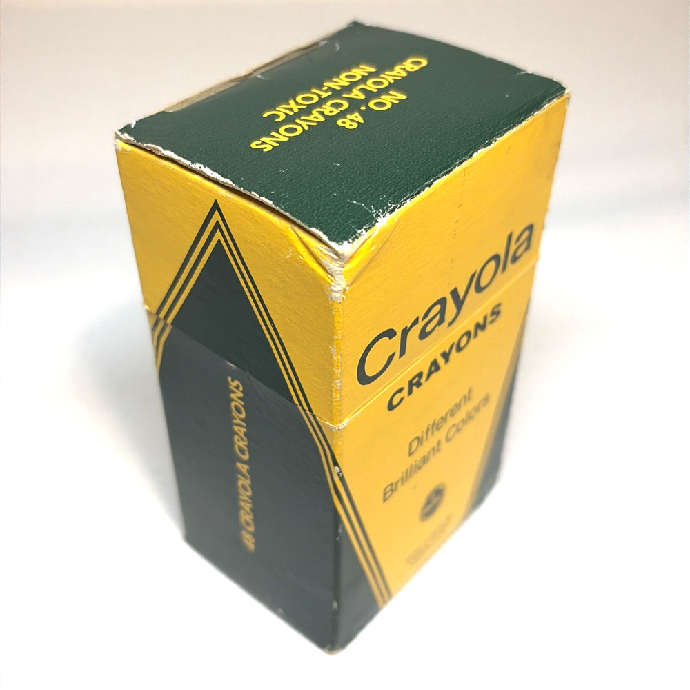 1984 Crayola Crayons Binney & Smith 48 Different Brilliant Colors