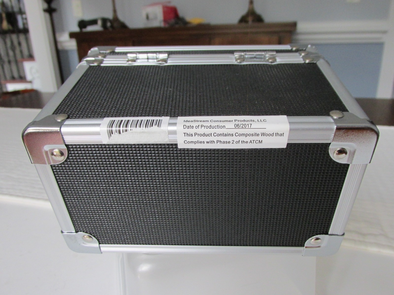 VAULTZ "Lock It Up" 3X5 LOCKING BOX (new with tags)