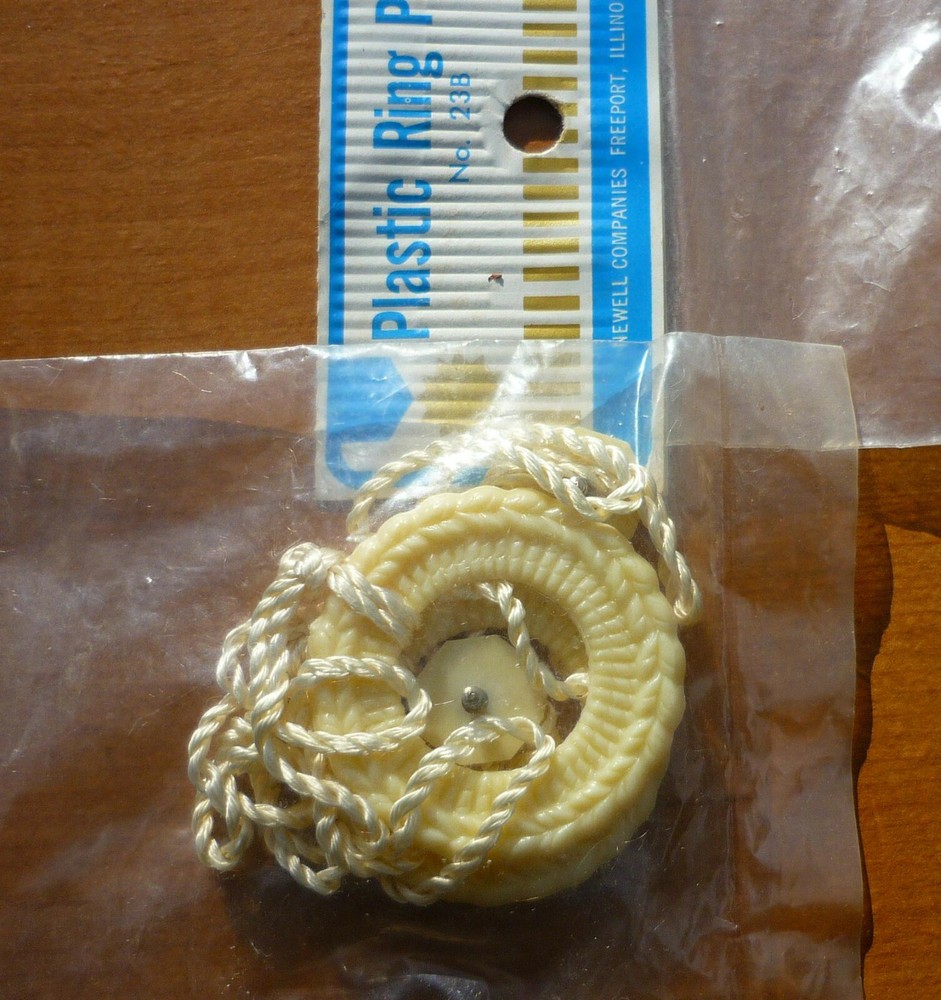 (4) Vintage Newell Light Yellow Plastic Shade Pulls Ring Pulls /w Buttons - NOS