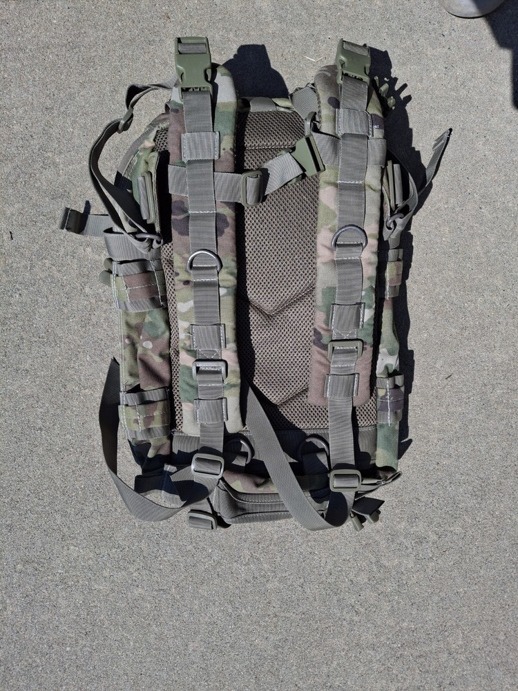Condor Compact Assault Pack 24L w/ Molle Camo