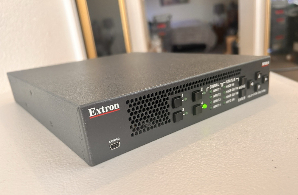 Extron IN1804 SEAMLESS SCALING SWITCHER