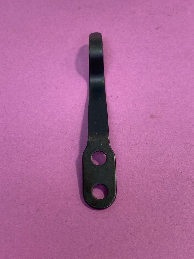 *NOS* 43281K-UNION SPECIAL-HINGED BRACKET SPRING-FREE SHIPPING*