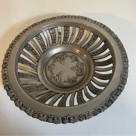 Vintage Ornate Silver Plate Grape Vine Wine Bottle Coaster Makers Mark On Bottom