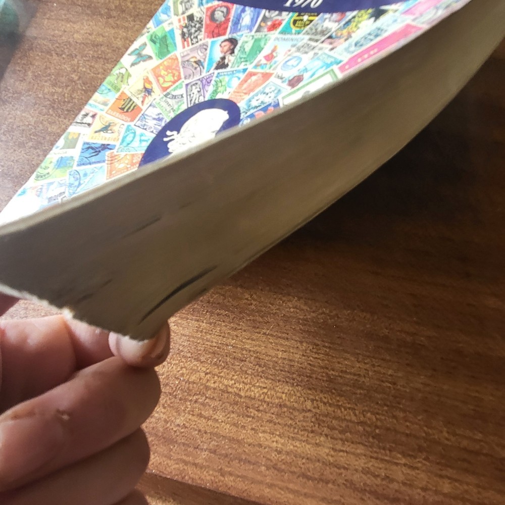 Stanley Gibbons, ELIZABETHAN STAMP CATALOGUE 1970, softback book.