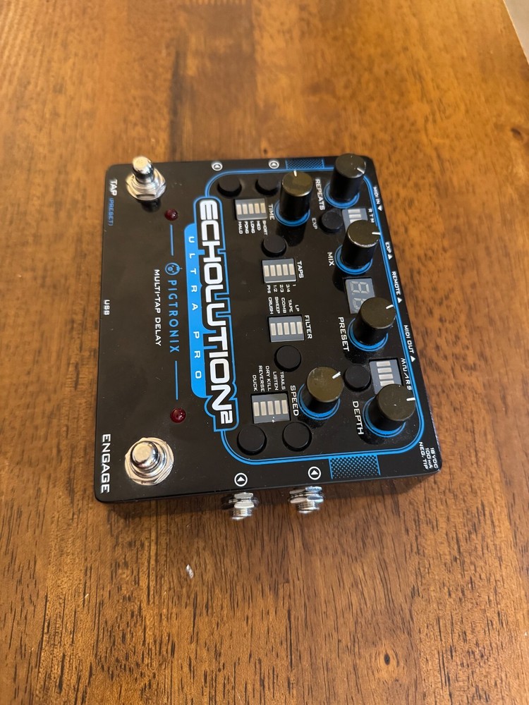 Pigtronix Echolution2 Ultra Pro Multi-Tap Delay Guitar Effect Pedal & Remote