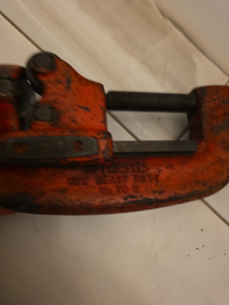 RIDGID Pipe Cutter No 2A heavy duty
