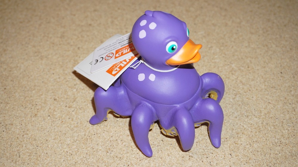 2 Wild Republic Rubber Ducks - Octopus + Red Dragon - 4"