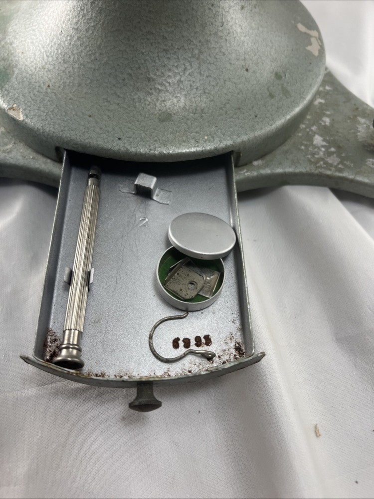 Vintage August Sauter Scale