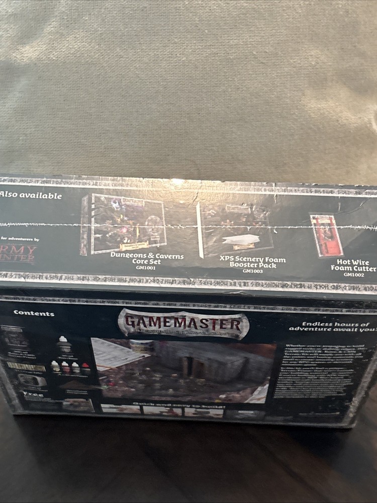 New Gamemaster Ruins & Cliffs Terrain Kit