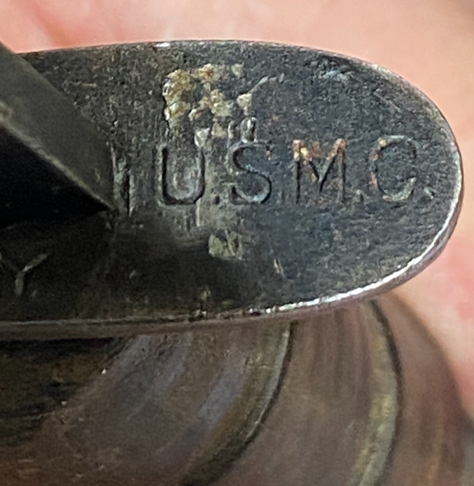 US WWII Marine Corps Camillus Fighting Knife .. RARE !!