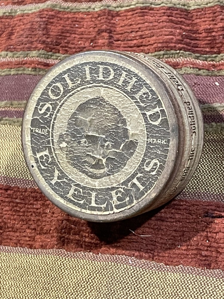 Solid Hed Eyelets Black Memorabilia