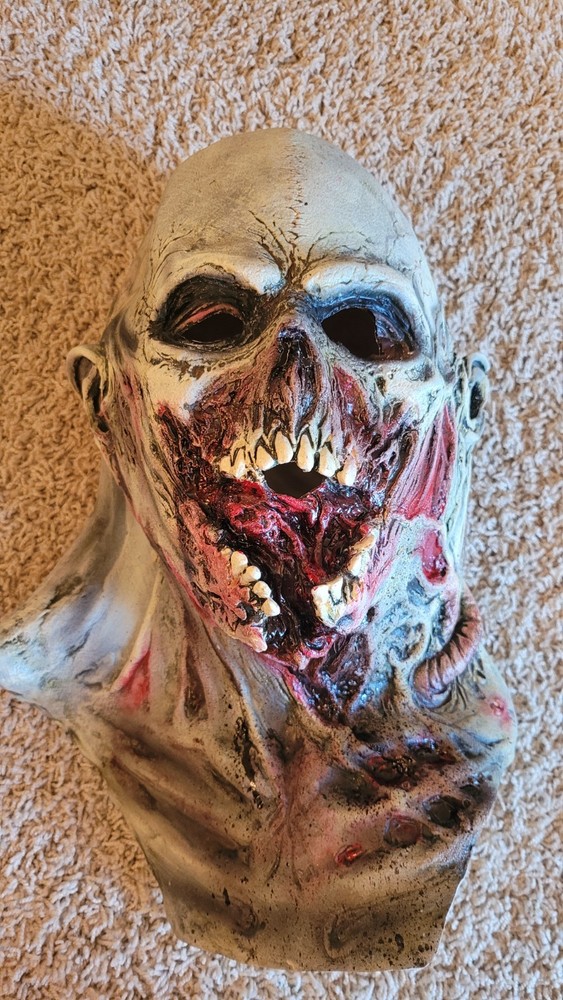 Zombie walker Halloween mask from HD studios