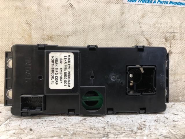 Mack CXU613 Heater A/C Temperature Controls - Used