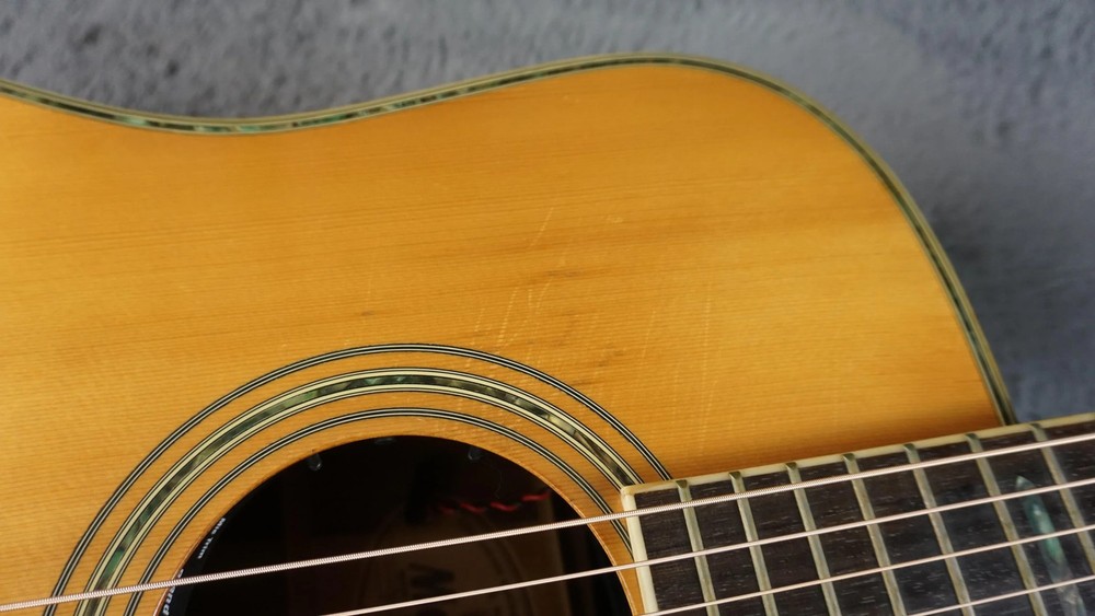 Morris W-40 Japan Solid Spruce Top w/ Fishman Electronics