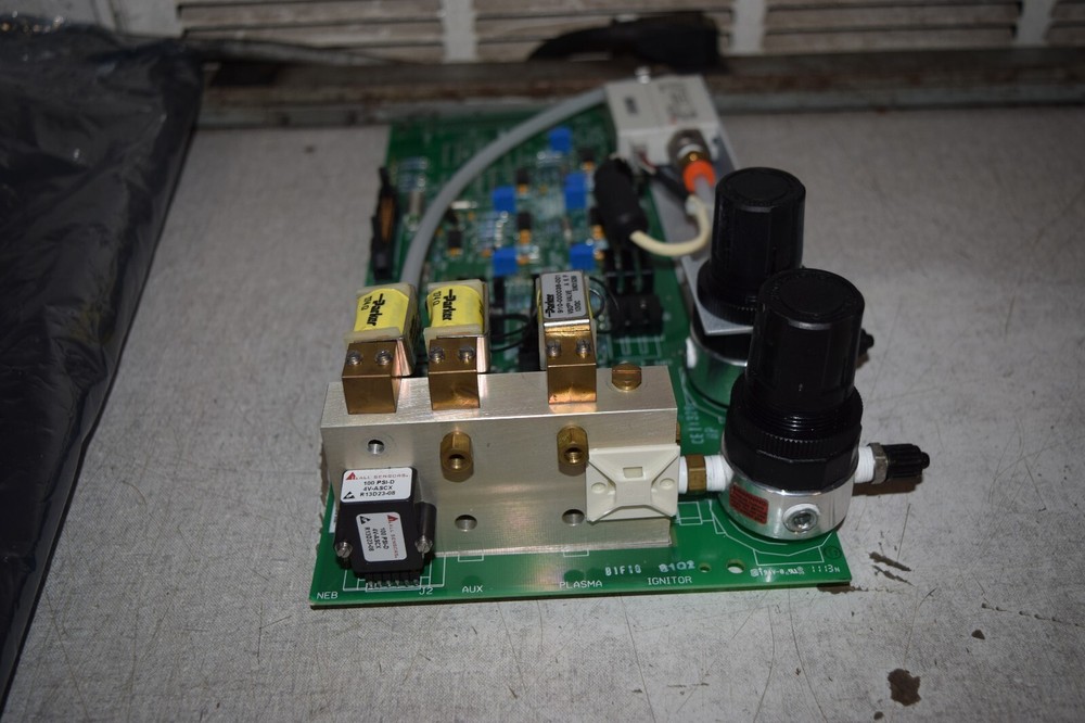 Perkin Elmer N0779674 RF Torch Pneumatics Issue E Board