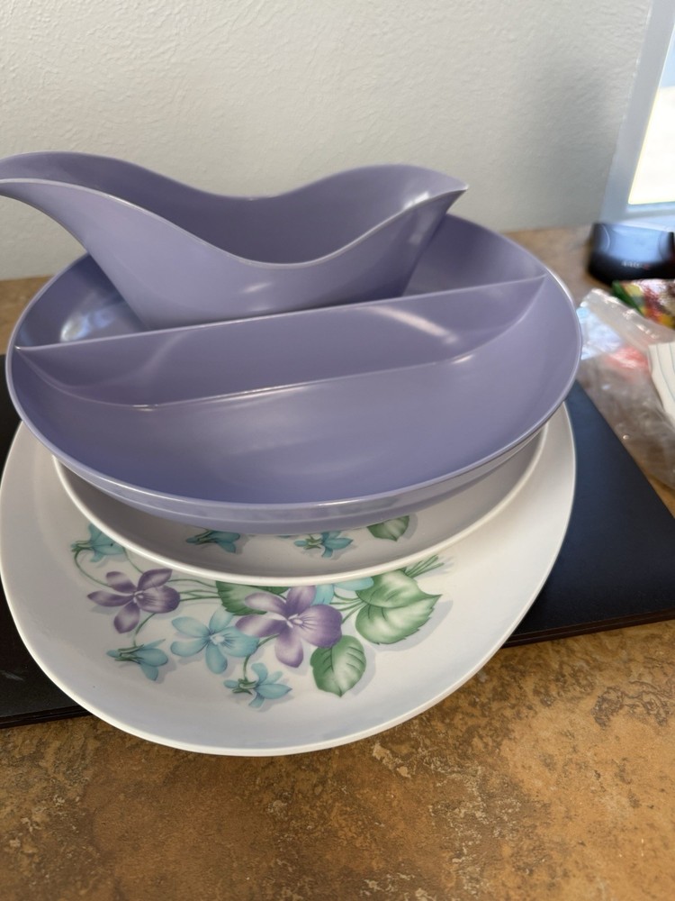 Melmac Raylon Lilac 4 Pc Set