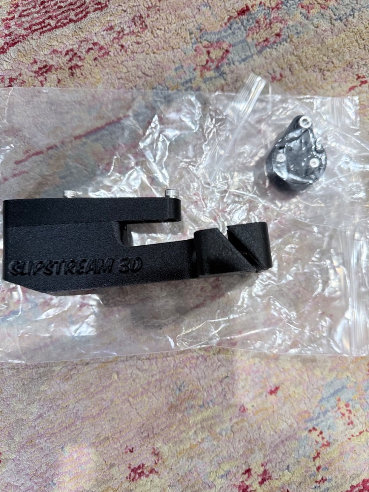 Slipstream 3D Dash Saddle BTS Mount w/ Garmin Radar Mount