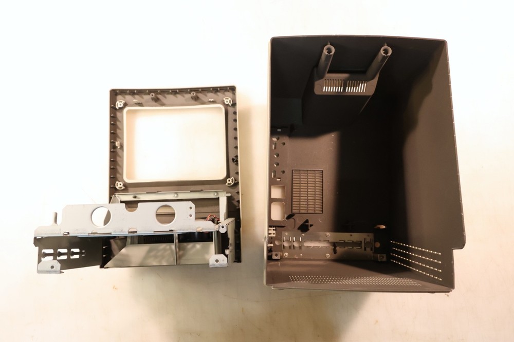 Macintosh Classic II Empty Case Vintage Apple M4150