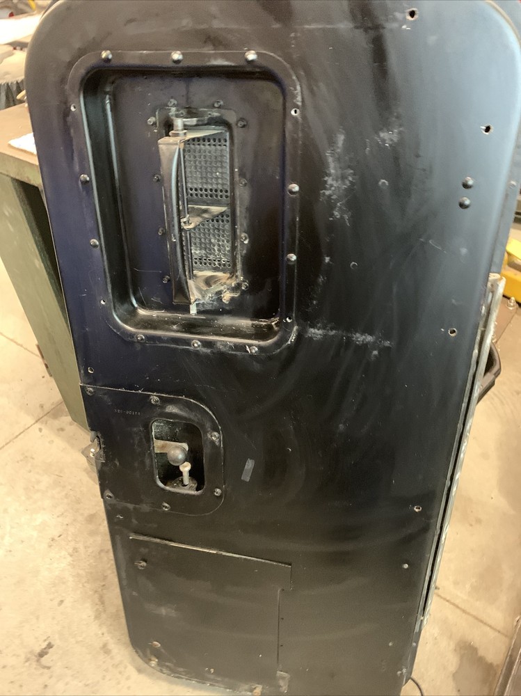 Peterbilt 379 Unibilt Sleeper Door Grey used