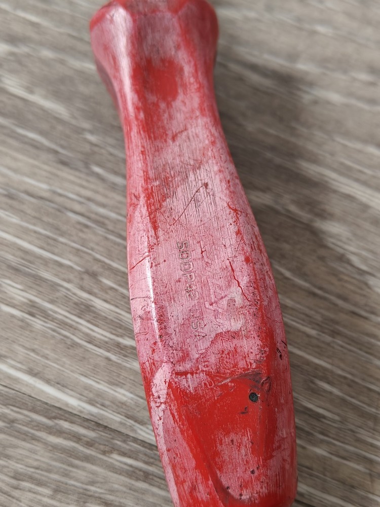 Snap On Tools USA #2 Phillips Red Hard Handle Screwdriver SDDP42